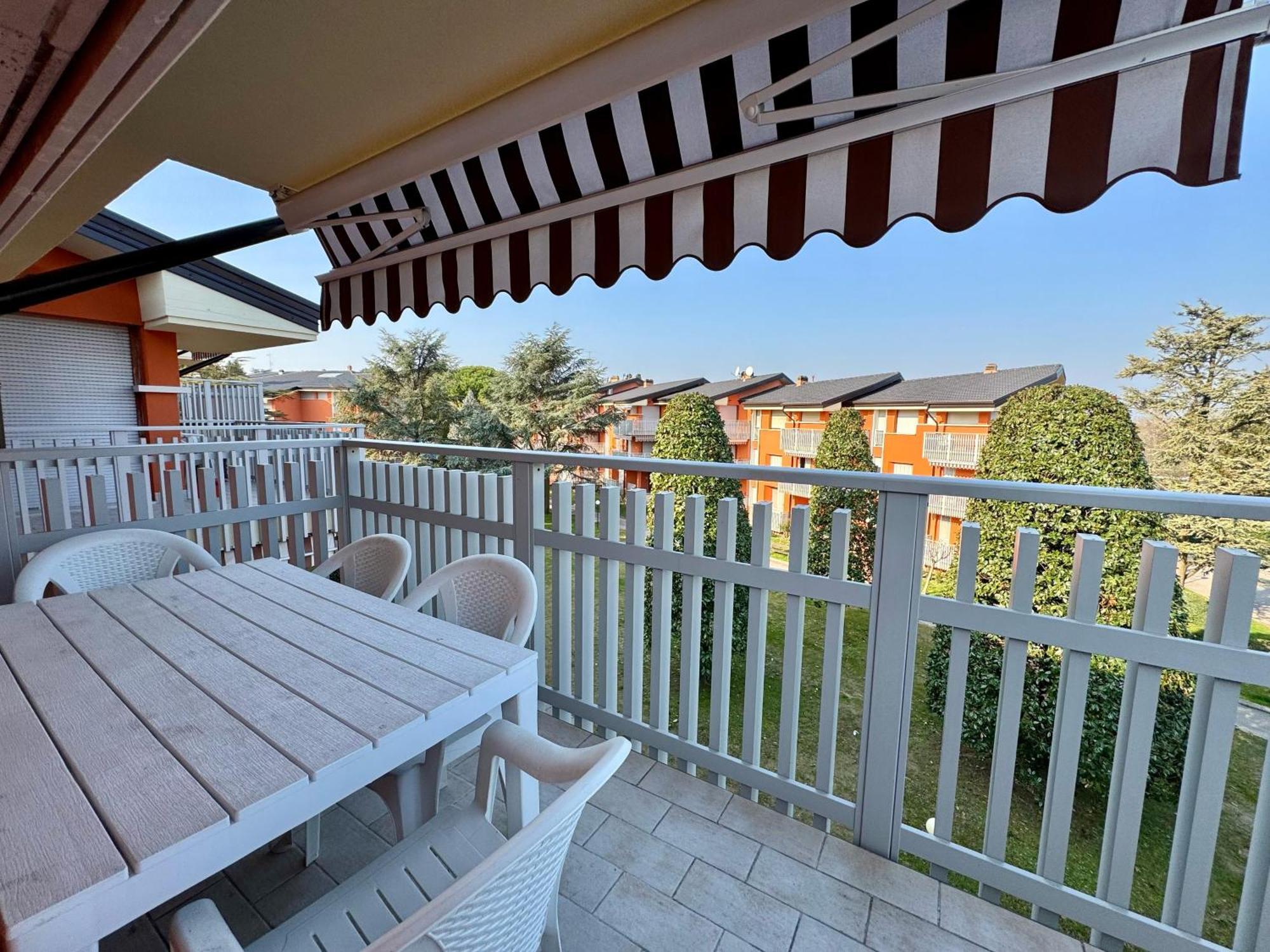 Premium Apartments Peschiera Пескьера-дель-Гарда Экстерьер фото