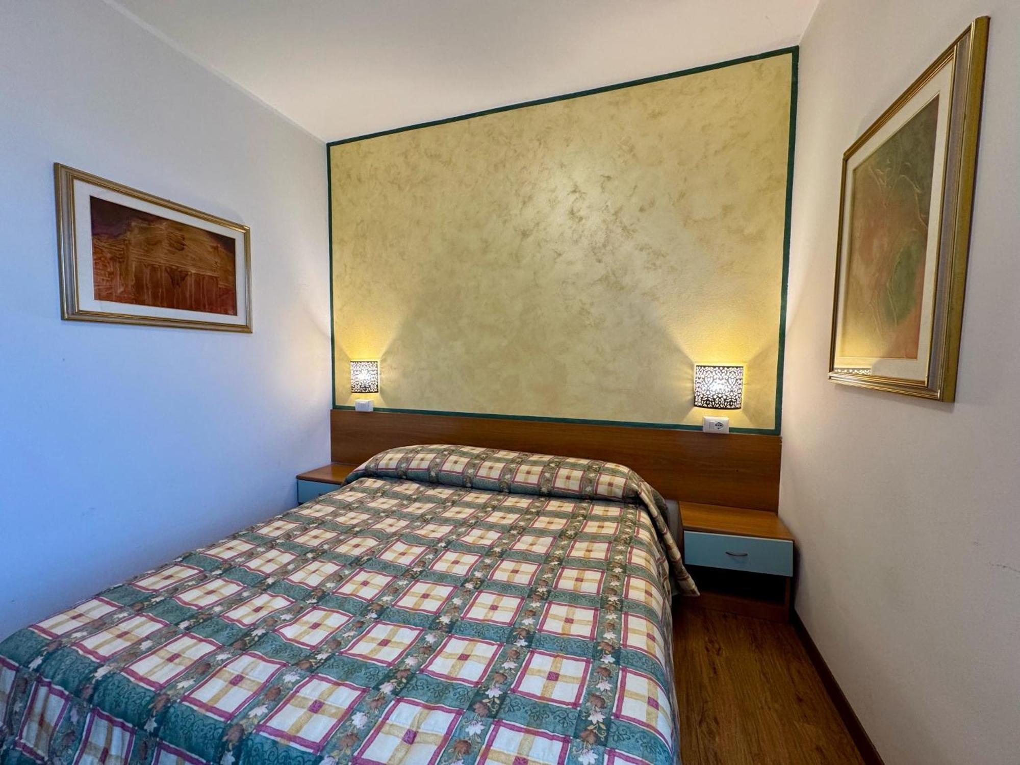 Premium Apartments Peschiera Пескьера-дель-Гарда Экстерьер фото
