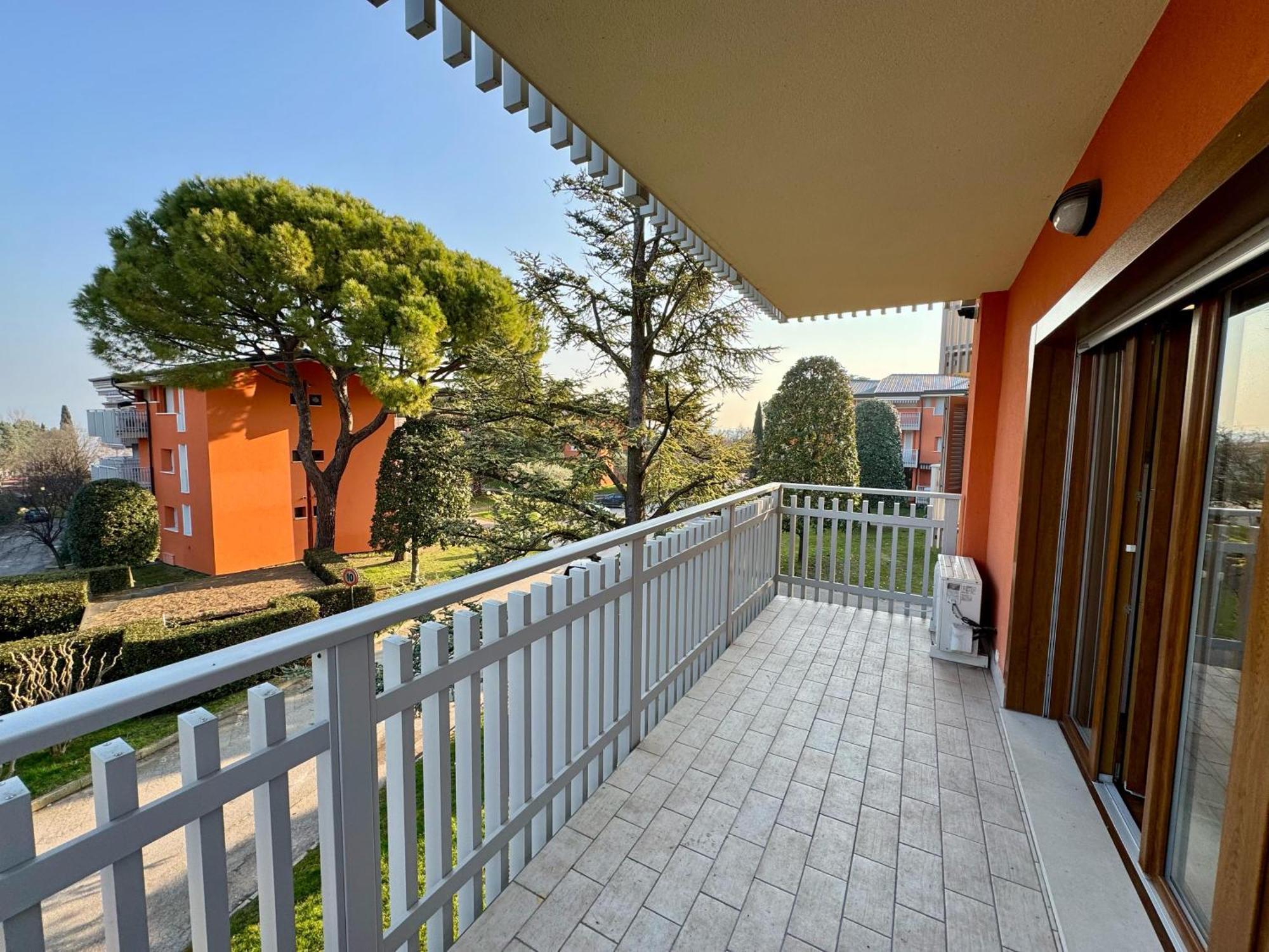 Premium Apartments Peschiera Пескьера-дель-Гарда Экстерьер фото